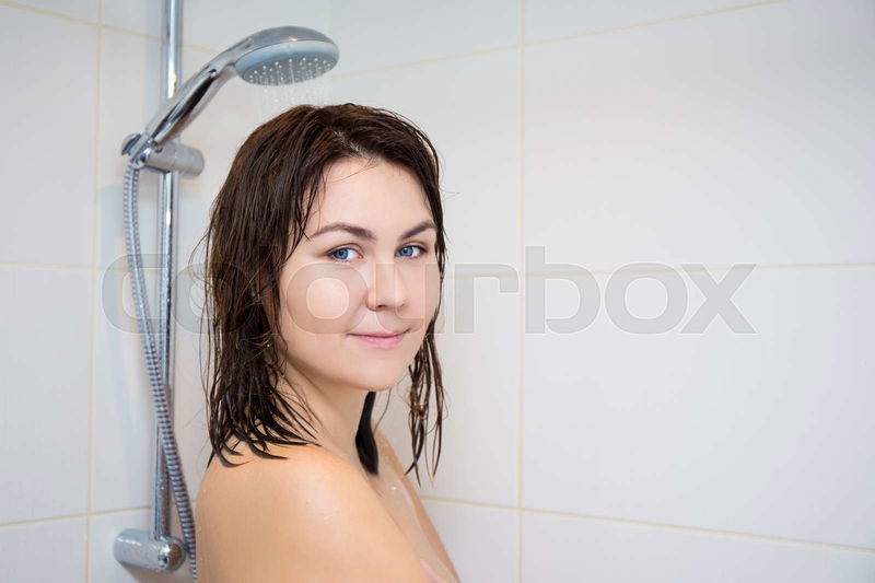 alyssa carriere recommends Naked Woman In Shower