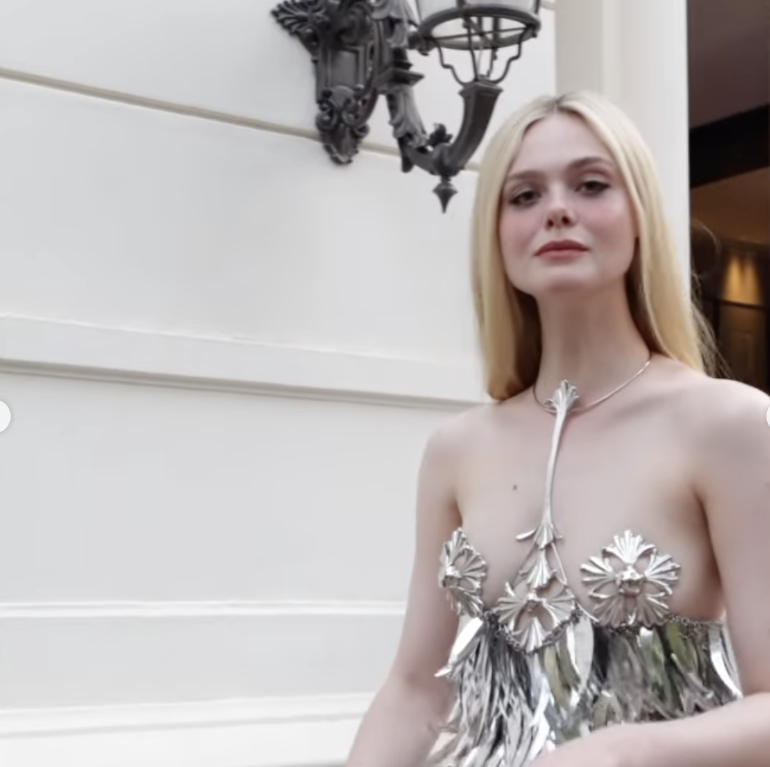 akshath sk recommends Elle Fanning Boobs