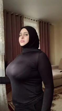 amr nofal add photo hijab bigboobs