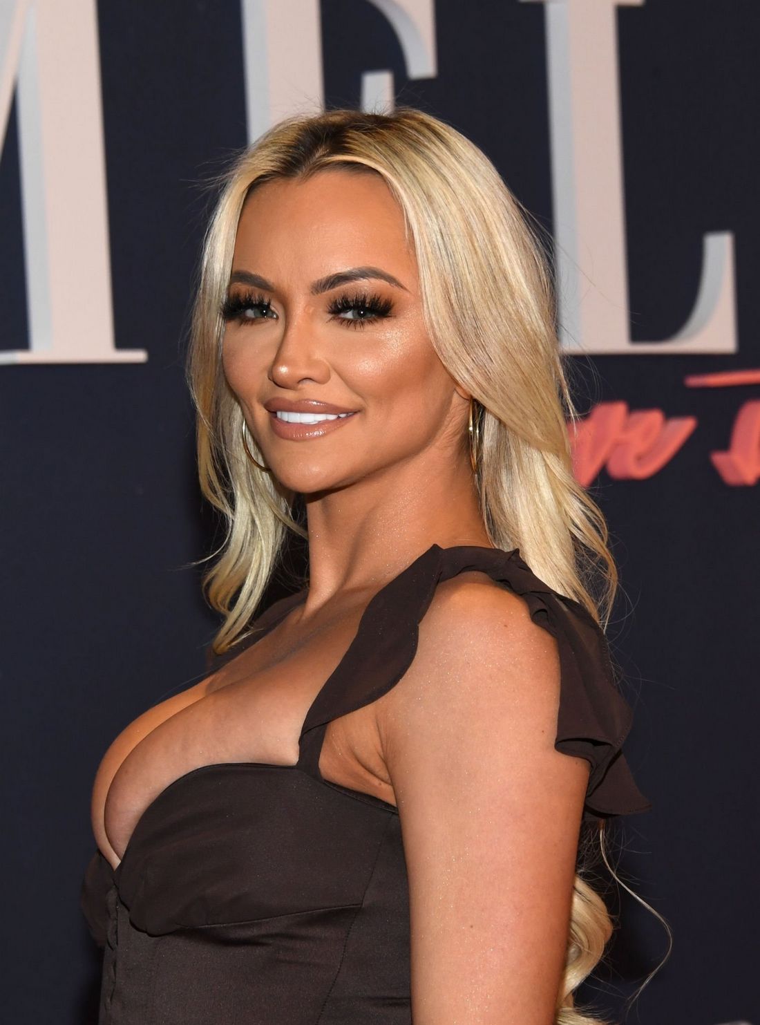 carl keenan recommends Lindsey Pelas Cam