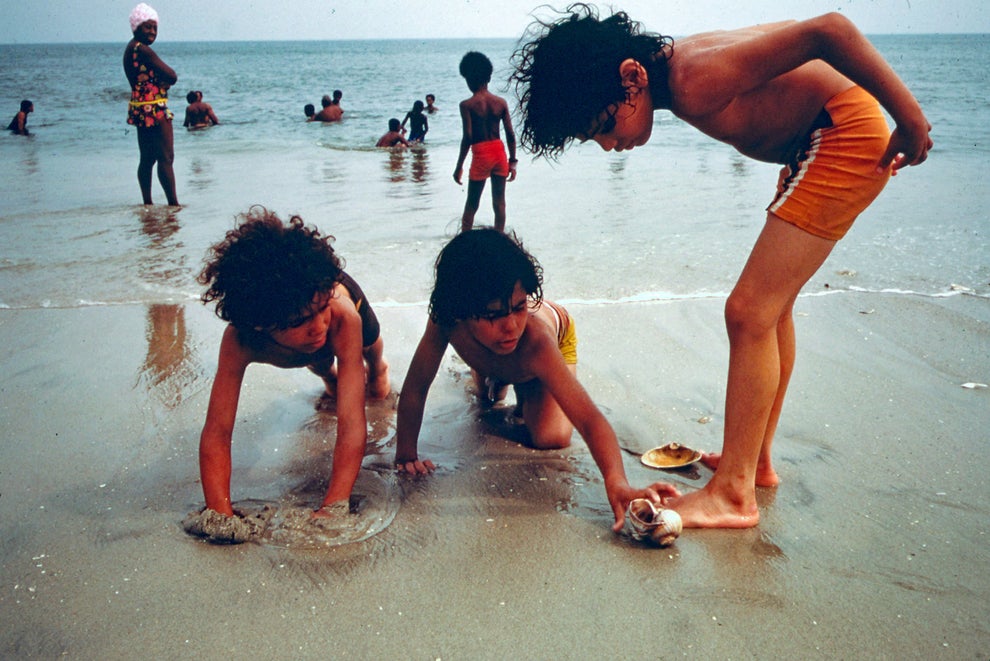 dixie rae add naked family in the beach photo