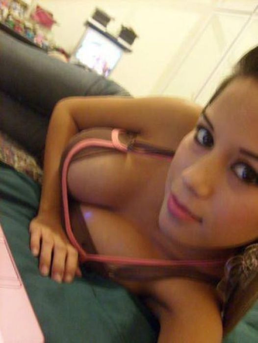 andrew hin share hanging amateur tits photos