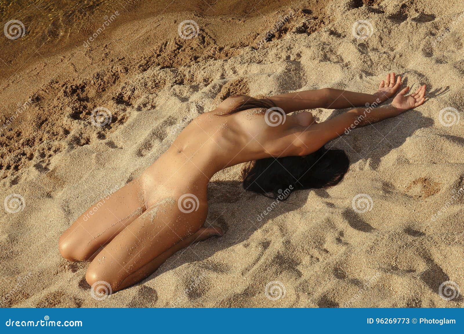 beshoy azer recommends the sand topless girl pic