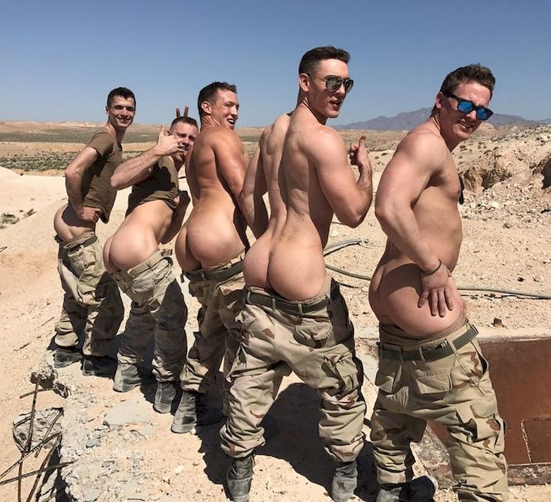 christopher stiltner recommends naked male soldiers pic