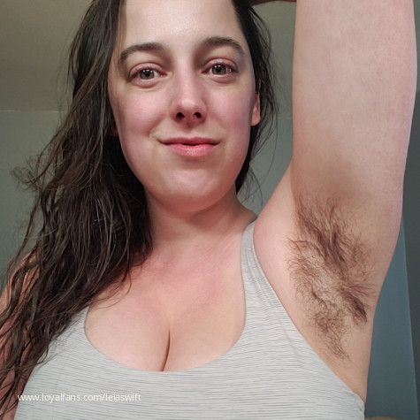 Big Hairy Titties stars summer