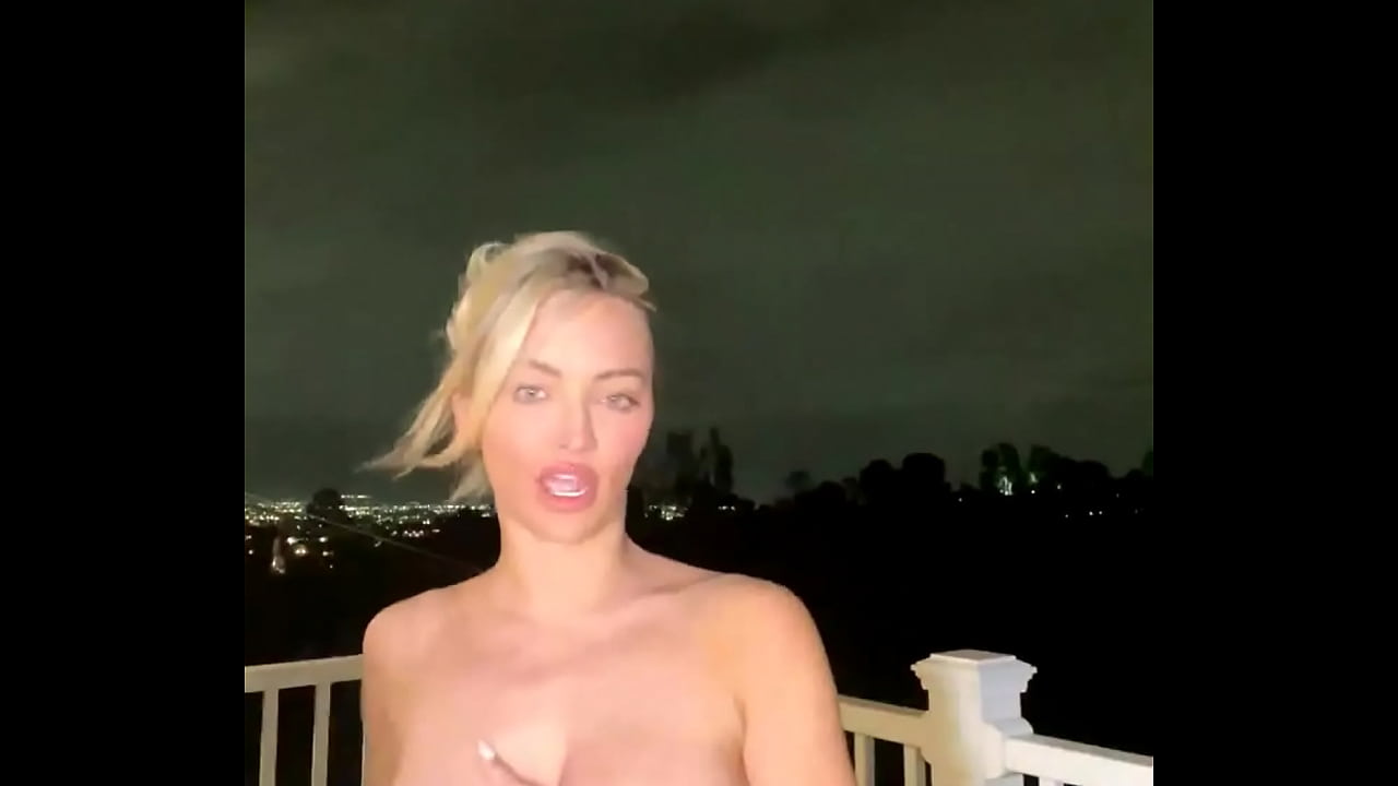 carla hajjar recommends lindsey pelas cam pic