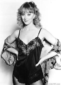 amy czyz recommends shelley long nude pic