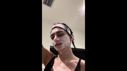 christine snyder recommends Mia Khalifa Onlyfans Porn