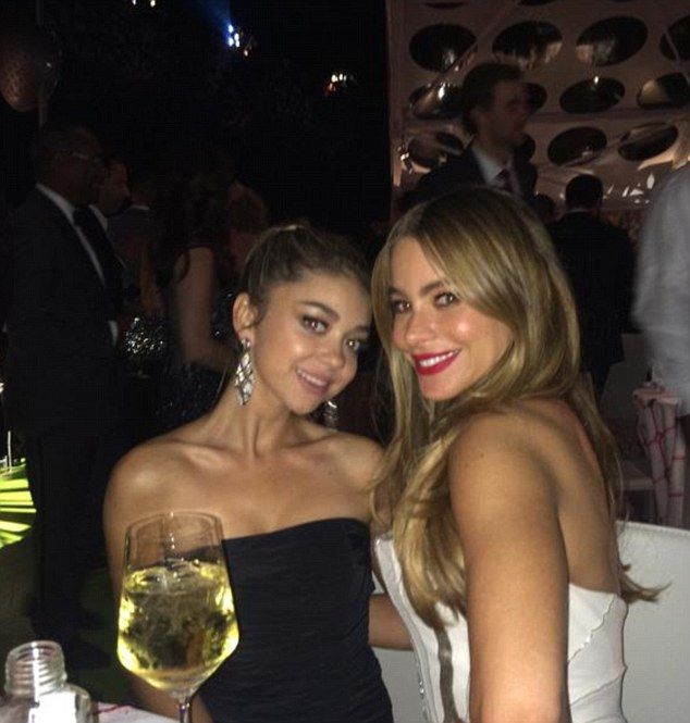 deborah arthur share sofia vergara niple photos